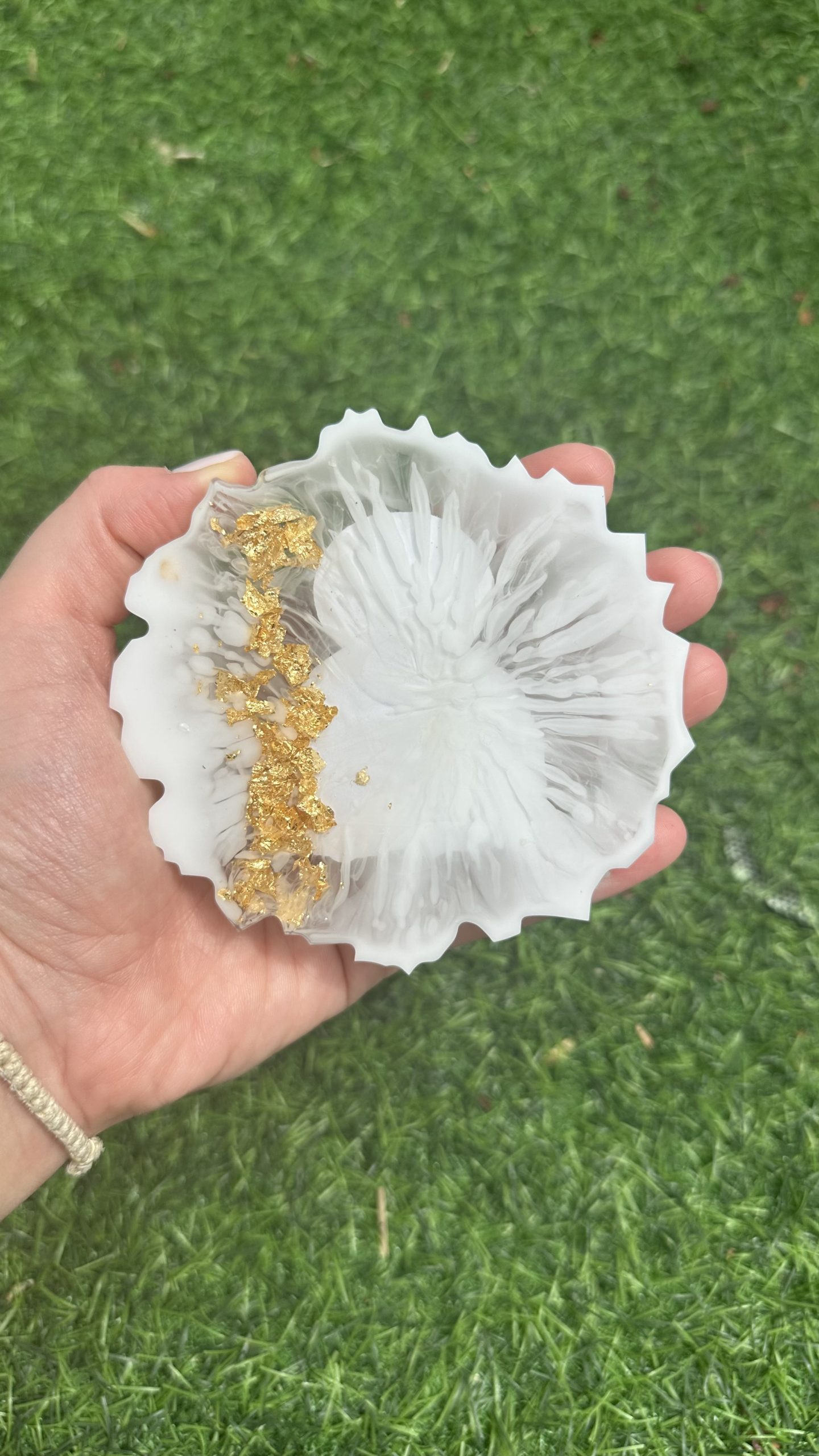 Χειροποίητη εικόνα Αγίας Παρασκευής από υγρό γυαλί - Image 2