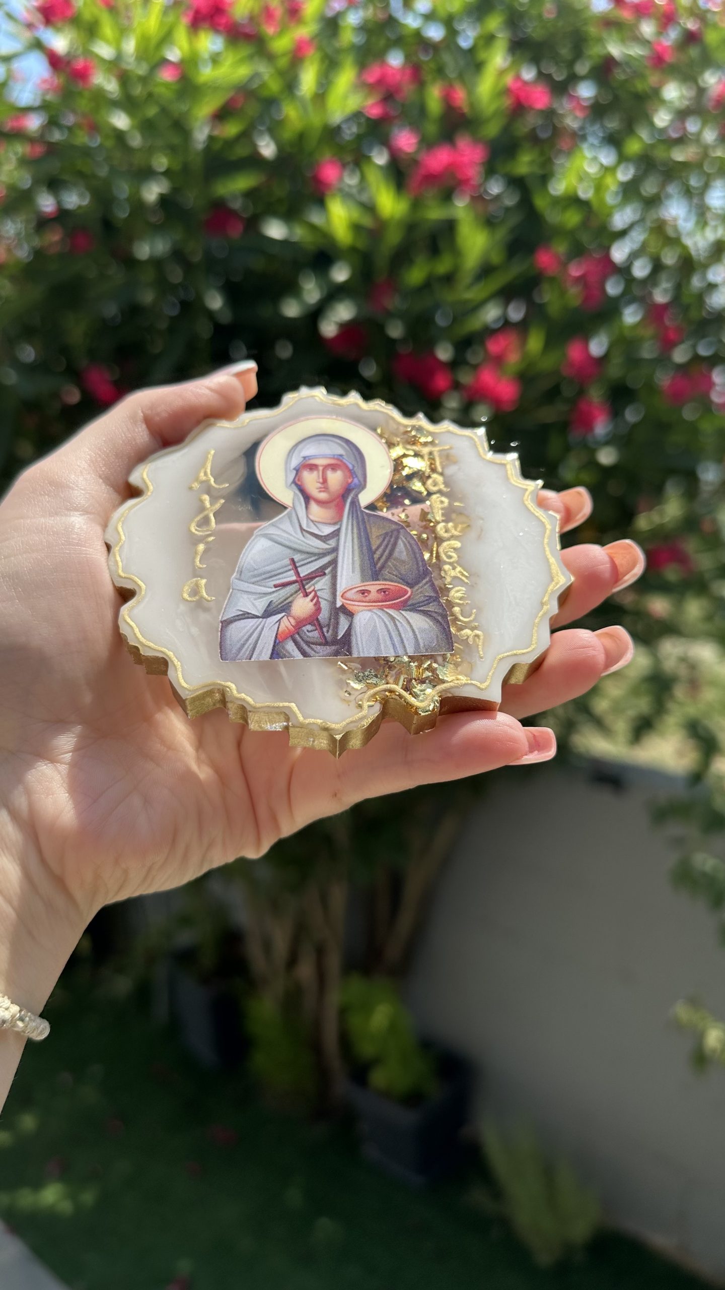 Χειροποίητη εικόνα Αγίας Παρασκευής από υγρό γυαλί